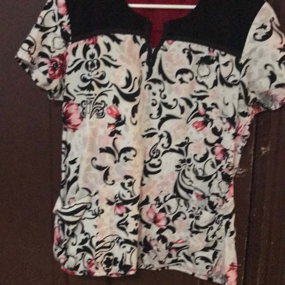 Scrub top